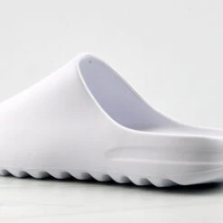 Festive Womens Casual Horizontal Grooved Outsole Slides -sbwshoes shop FestiveWhite 1