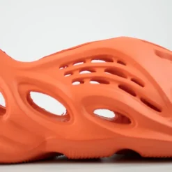 Potter 01 Women's Foam Runner Cut Out Sneakers -sbwshoes shop POTTER01 1 59f36be0 20dd 488d 9965 1fd807e6861f