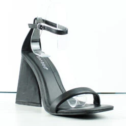 Bamboo Premiere 07 Womens Triangle Heel Ankle Strap Sandals