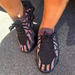 LORI1 - BLACK MULTICOLOR